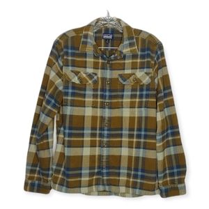 Patagonia Men's Long Sleeve Flannel Shirt Size Medium.